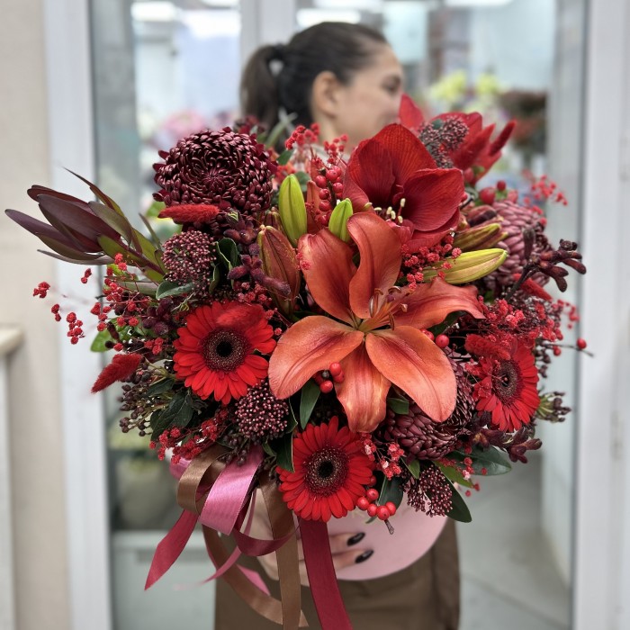 Букет дня в коробке Розовый сад