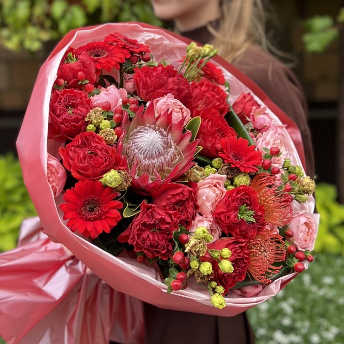 Авторский букет Рубиновый Вальс