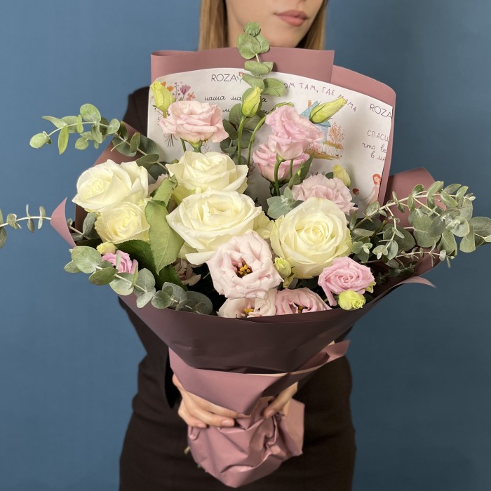 Букет Для мамы с белыми розами