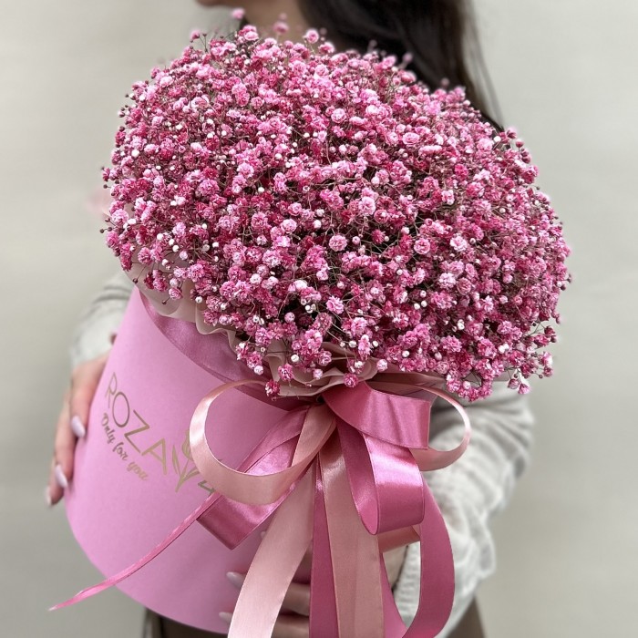 9 розовых гипсофил в коробке