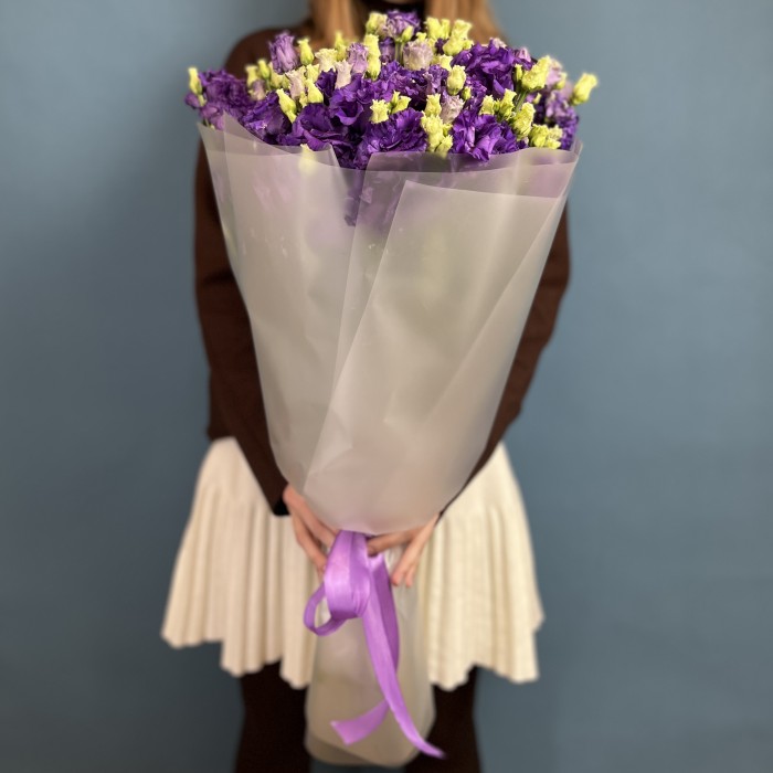 11 фиолетовых махровых эустом