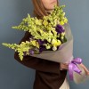 Букет из фиолетовых эустом с антиринумом