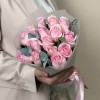 15 розовых роз Ангел Ревиваль 50 см с эвкалиптом