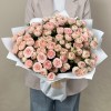 25 кустовых пионовидных розовых роз Грандмас Кэти 50 см