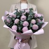 15 розовых хризантем помпон с эвкалиптом