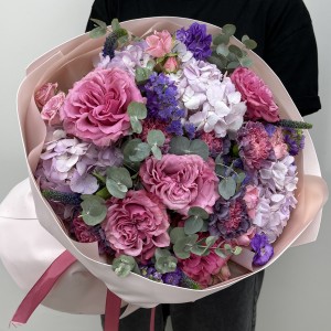 Букет дня с розами Аромат счастья