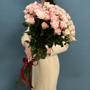 11 кустовых роз Рефлекс 70 см