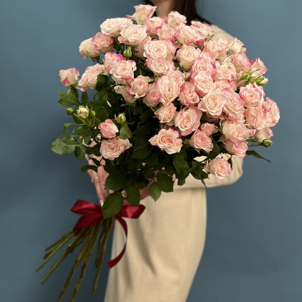 15 кустовых роз Рефлекс 70 см