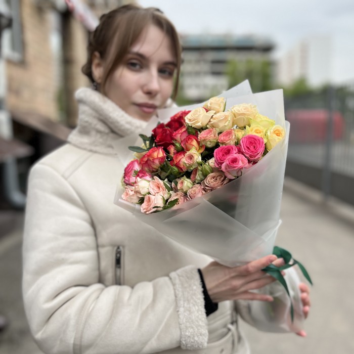 15 кустовых роз MIX