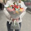 15 кустовых роз с эвкалиптом MIX