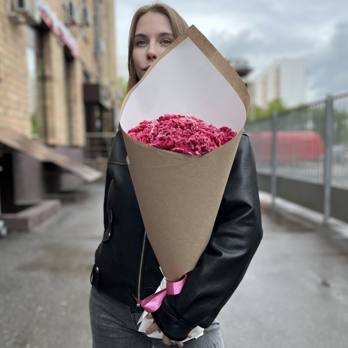 25 гвоздик боровые с белой каймой