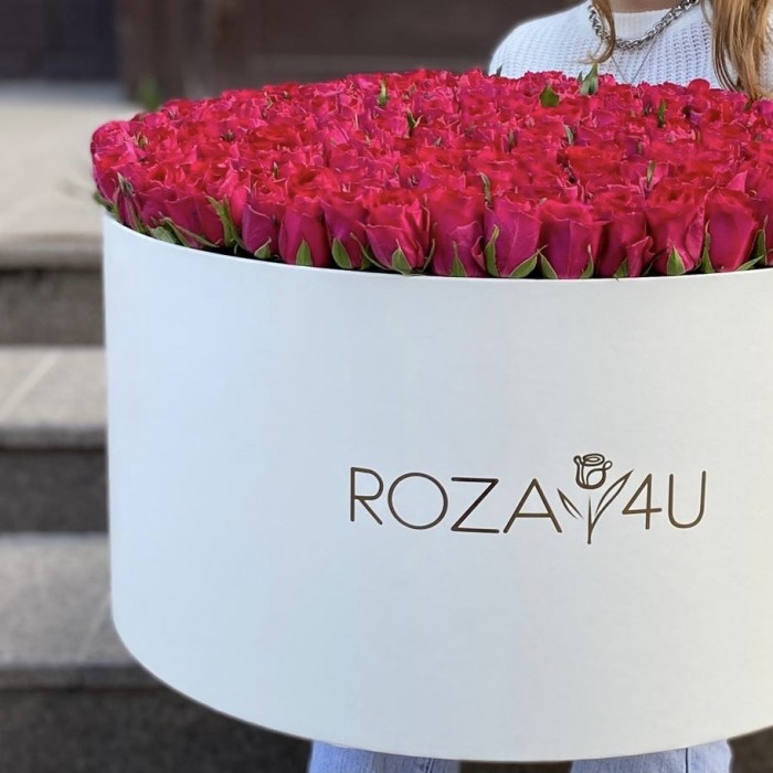 301 малиновая Роза такаци в большой коробке