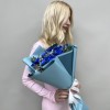 11 гвоздик Вайт Блю Молли
