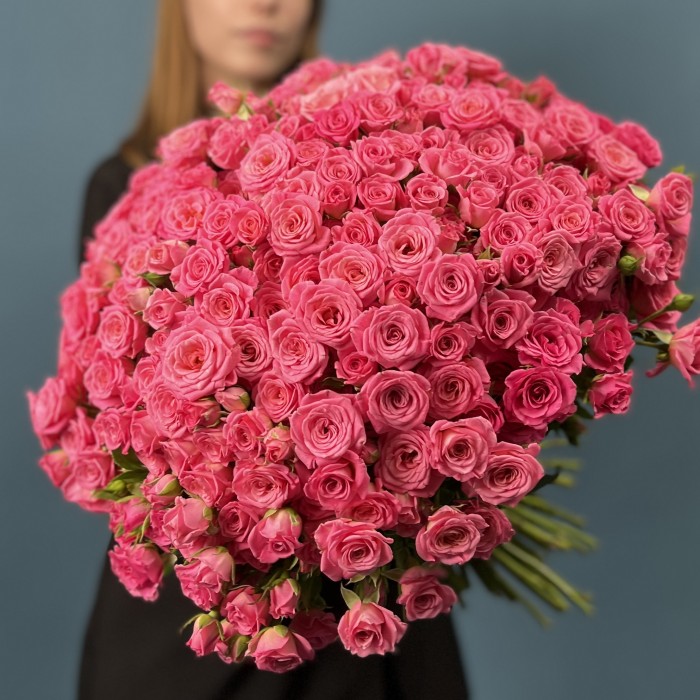 101 нежная кустовая роза Натали 50 см