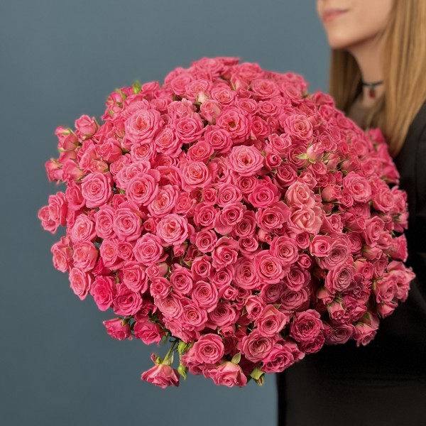 101 нежная кустовая роза Натали 50 см