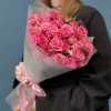 11 нежных кустовых роз Натали 40 см