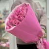 25 розовых роз Ревиваль в упаковке 60 см