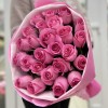 25 розовых роз Ревиваль в упаковке 60 см