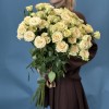 11 кустовых роз Тринити 80 см