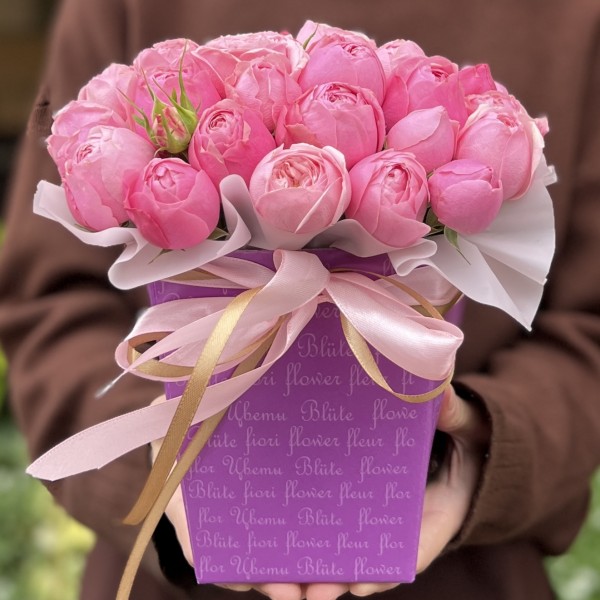 5 кустовых пионовидных роз Мансфилд Пинк Парк коробке