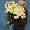 15 кустовых роз Тринити 80 см