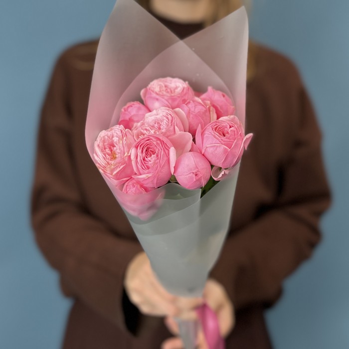 3 кустовые пионовидные розы Мансфилд Пинк Парк 40 см