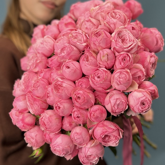 Кустовая пионовидная роза Мансфилд Пинк Парк 40 см