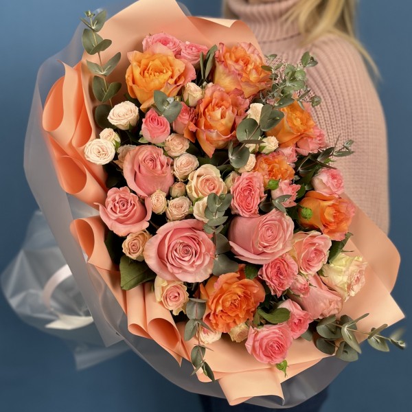 Яркий букет с розами Оранжевая симфония