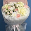 Букет для мамы с белой французской розой
