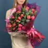 Новогодний букет с пионовидными тюльпанами Коламбус