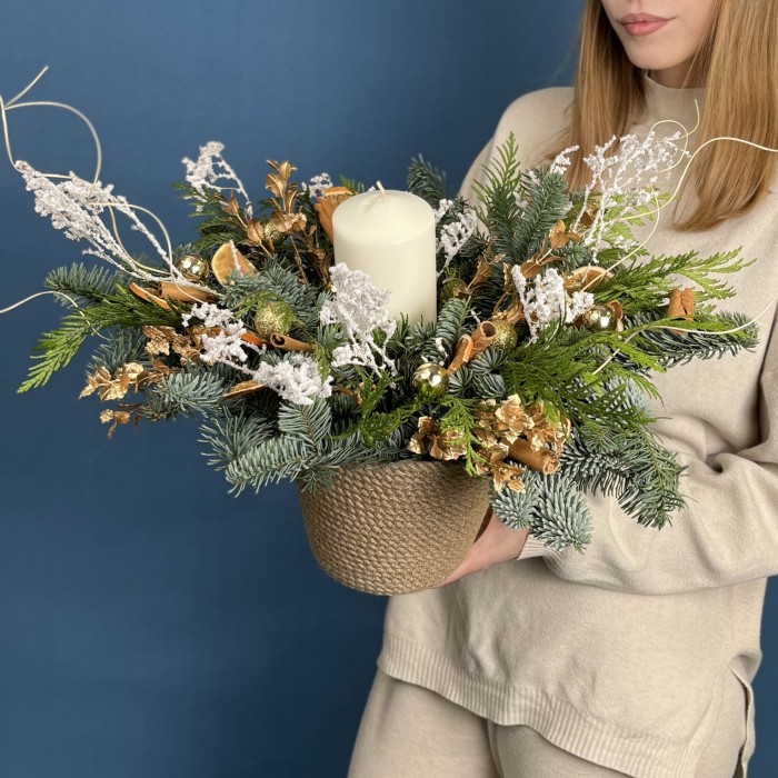 Новогодняя композиция в кашпо Тепло Праздника