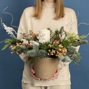 Новогодняя композиция в кашпо Тепло Праздника