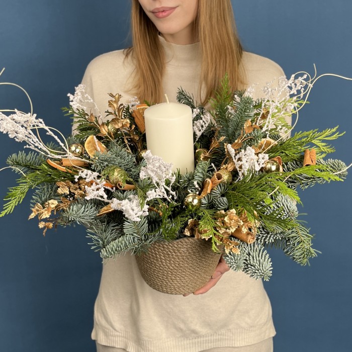 Новогодняя композиция в кашпо Тепло Праздника