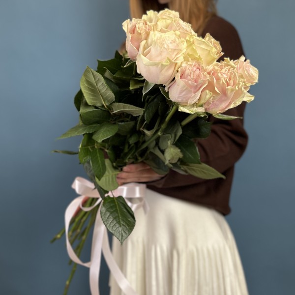 9 роз Пинк Мондиаль 60 см