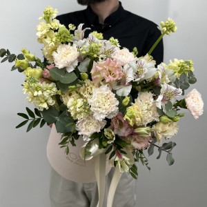 Букет дня в коробке Сказочные цвета