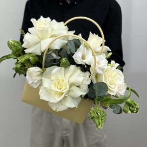 Букет дня с розами Романтичный вечер