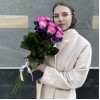 7 радужных фиолетово - розовых роз 70 см