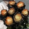 7 радужных оранжево-черно-белых роз 70 см