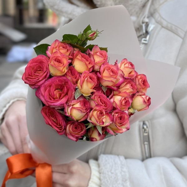 5 кустовых роз Саммер Дэнс