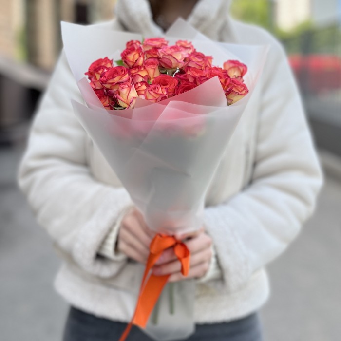 7 кустовых роз Саммер Дэнс