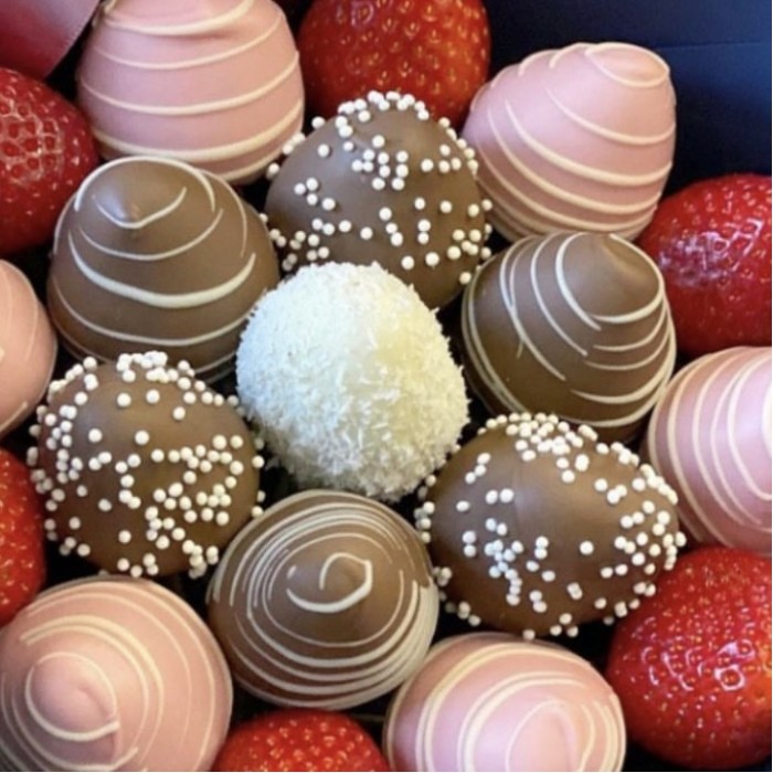 Букет из клубники в шоколаде Вкусный сюрприз