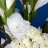 Настольная композиция с гладиолусами Белый Джаз