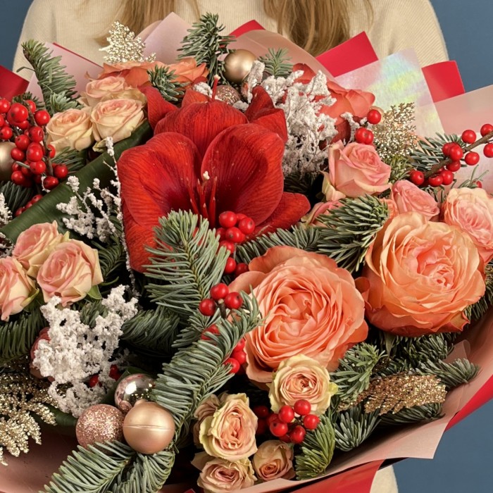 Авторский букет с амарилисом