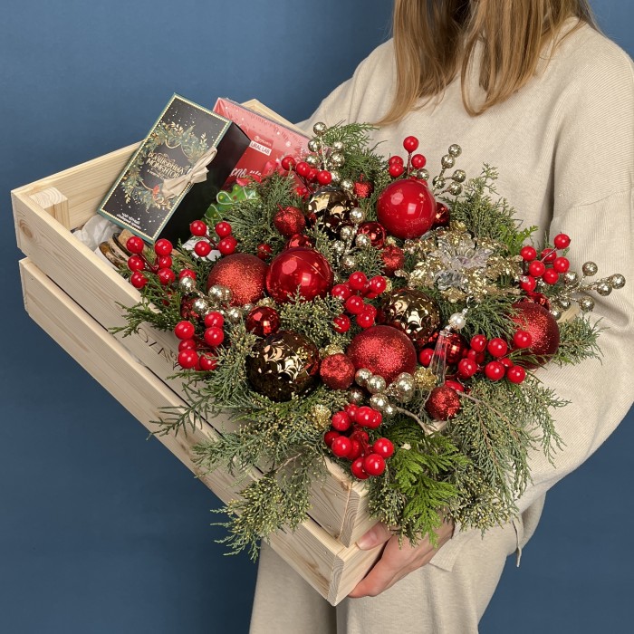 Букет дня в корзине Малинка