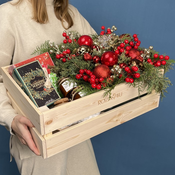 Букет дня в корзине Малинка