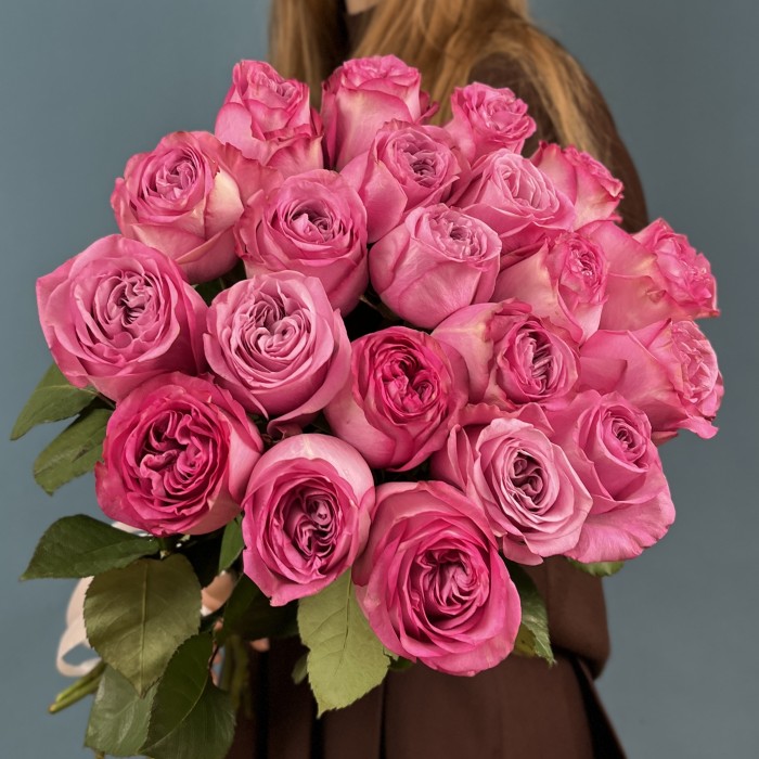 21 сиреневая роза Куинс Краун 60 см