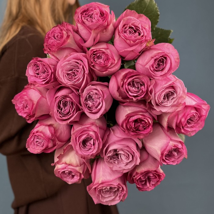 21 сиреневая роза Куинс Краун 60 см