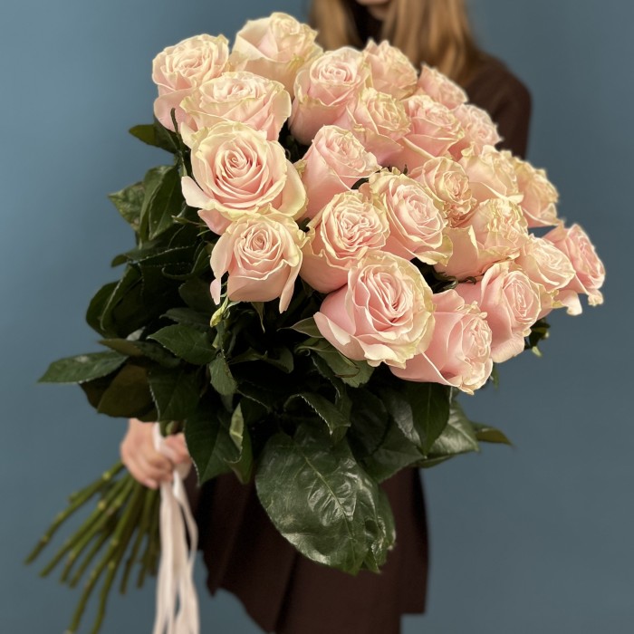 Роза Пинк Мондиаль 80 см