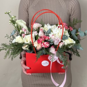 Букет дня в коробке Весеннее Небо