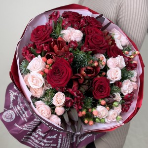 Букет дня с розами Сказка